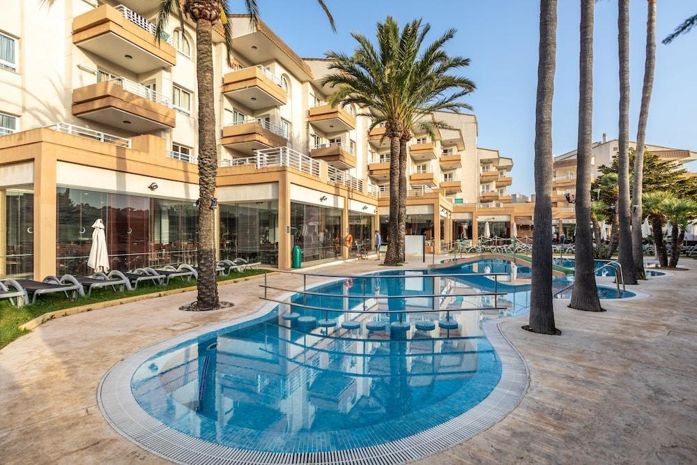 Hotel Illot Suites Кала-Ратхада Екстер'єр фото