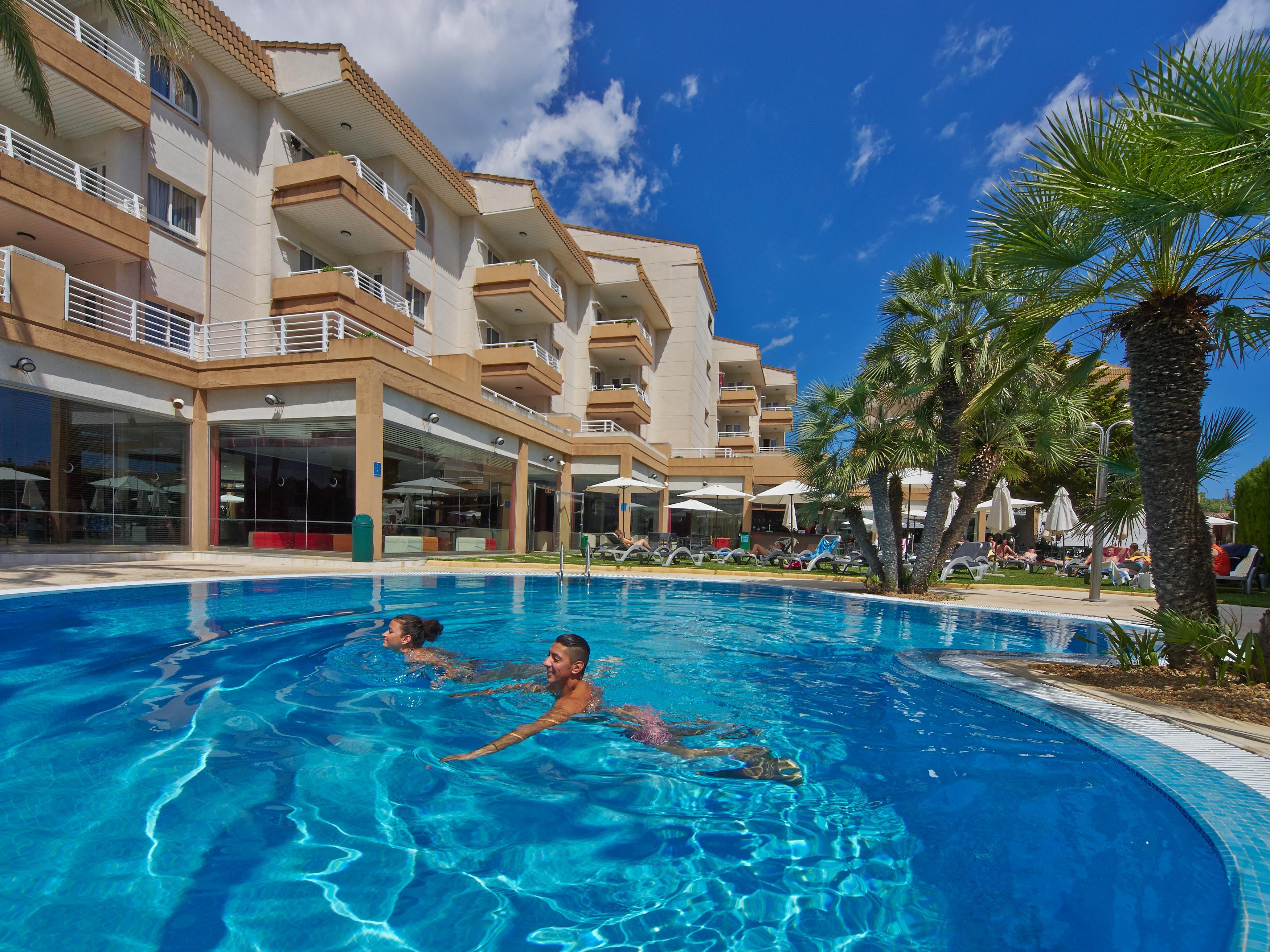 Hotel Illot Suites Кала-Ратхада Екстер'єр фото